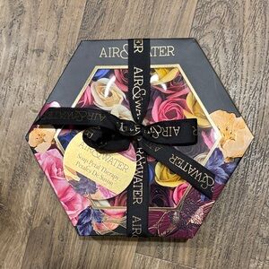 Floral Bath Soak Gift Set - Multicolor Soap Rose Petals